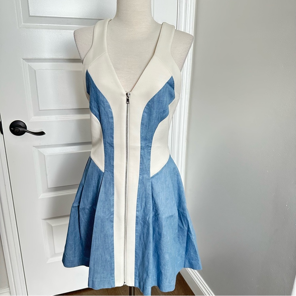 Robert Rodriguez Elegant Blue and White Dress Size 8